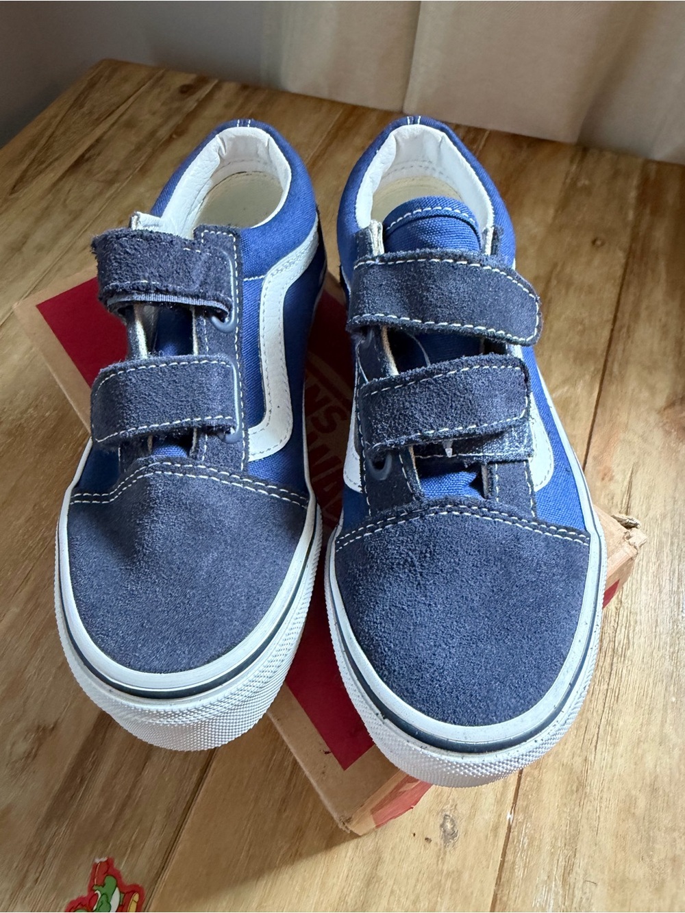 Vans Kids Navy and White Velcro Old Skool Sneakers - Picture 3 of 7